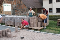  Dorfplatz - Veränderung 2009